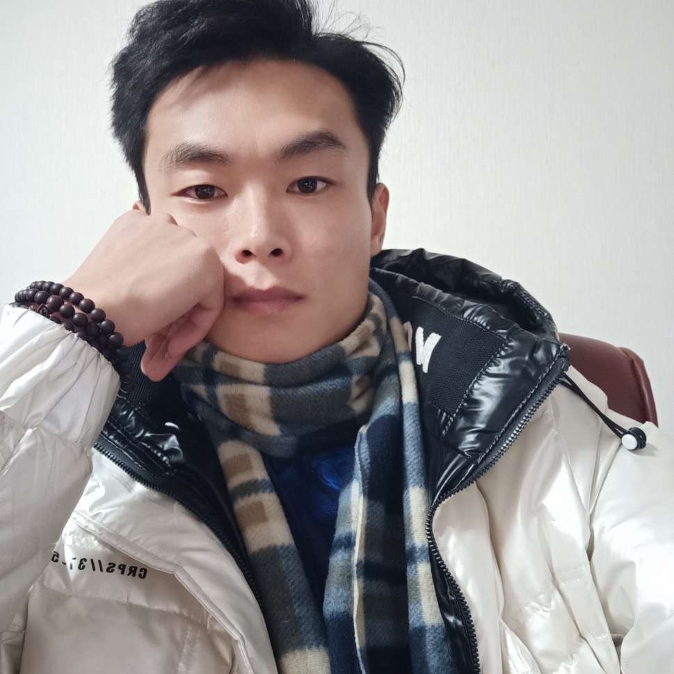 潇洒演变石头的照片