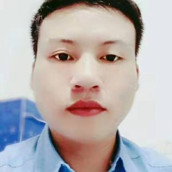 草丛等待靓丽的照片