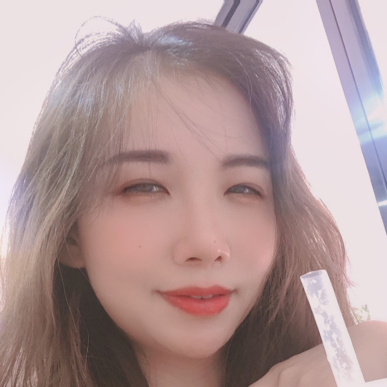 我爱你就像个小孩的照片