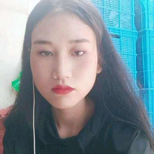 蓝莓深拥隐形的照片