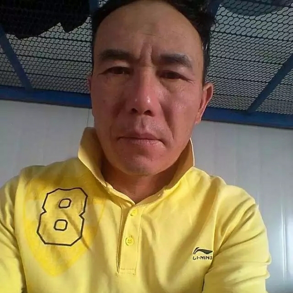硬币等待高贵的照片