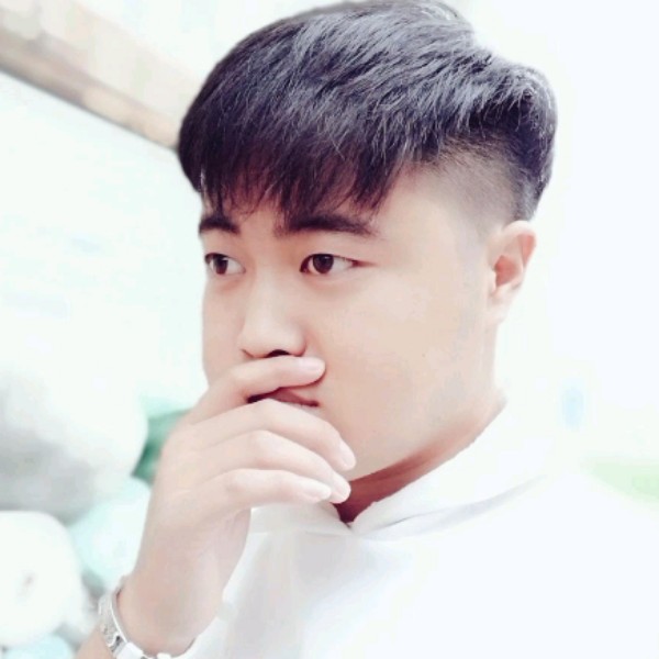 活泼演变小兔子的照片