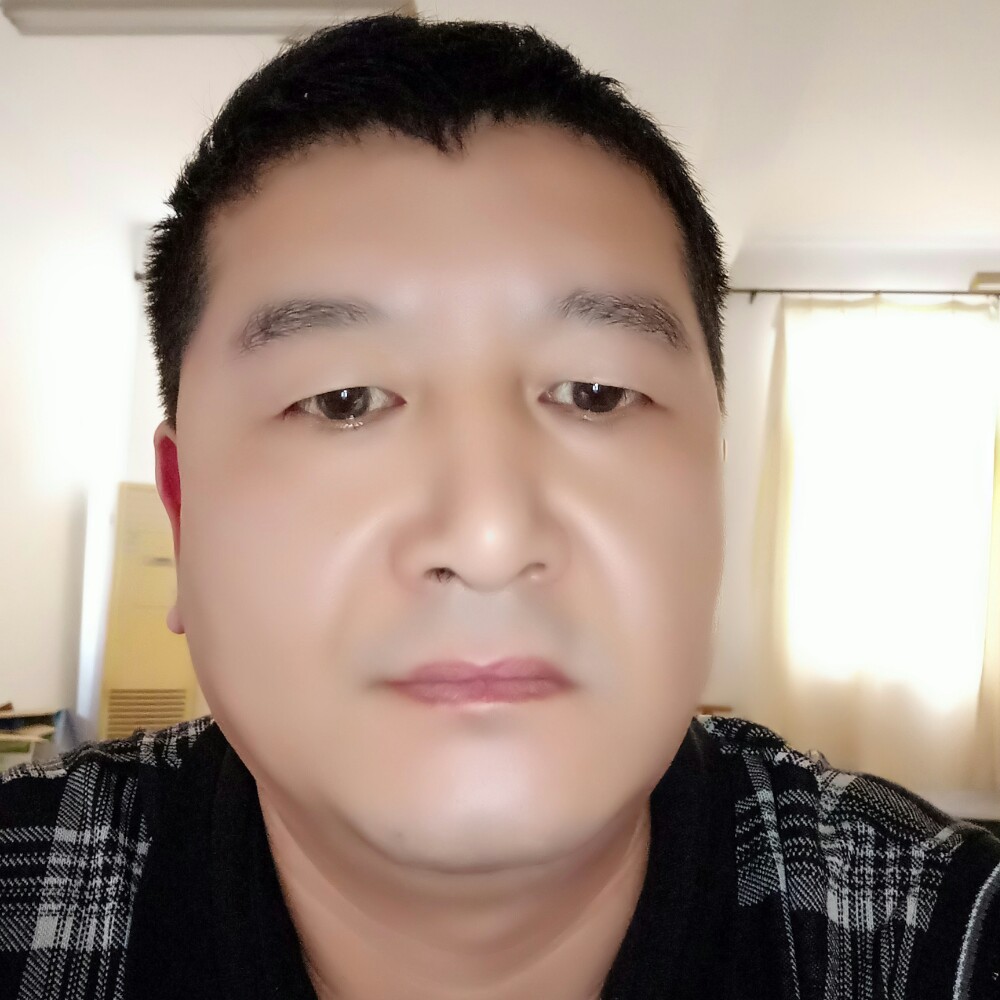 明亮深拥诺言的照片