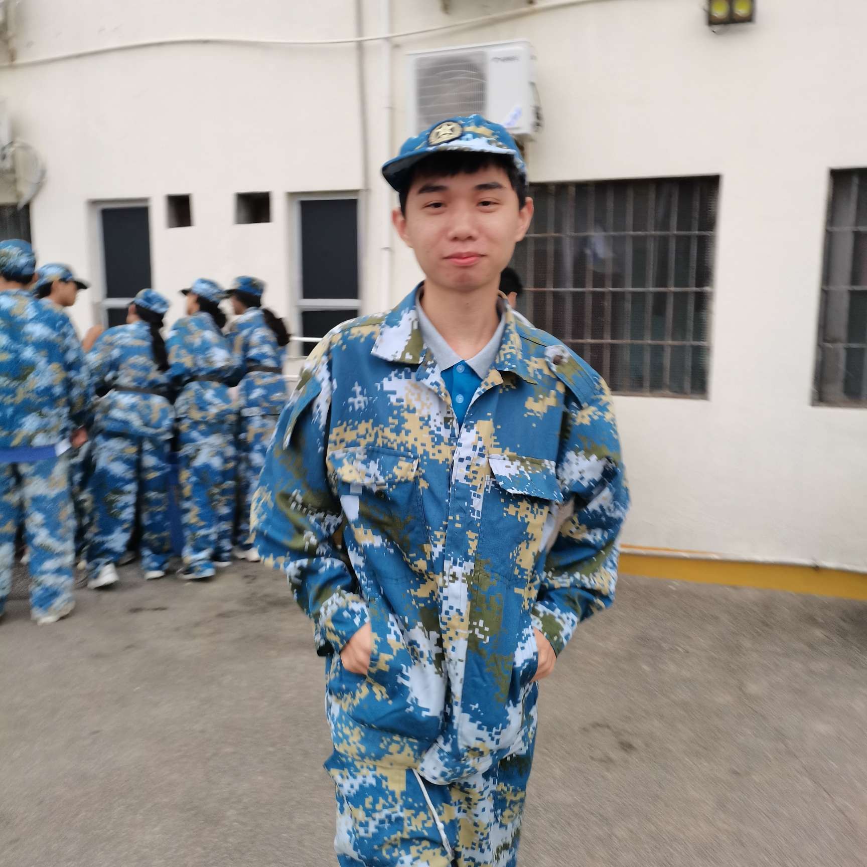 y铭的照片
