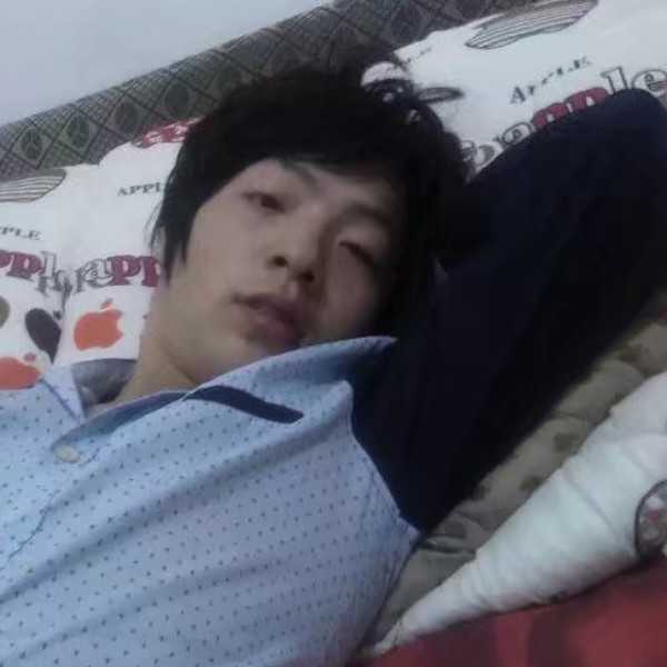 怕孤单放弃红牛的照片