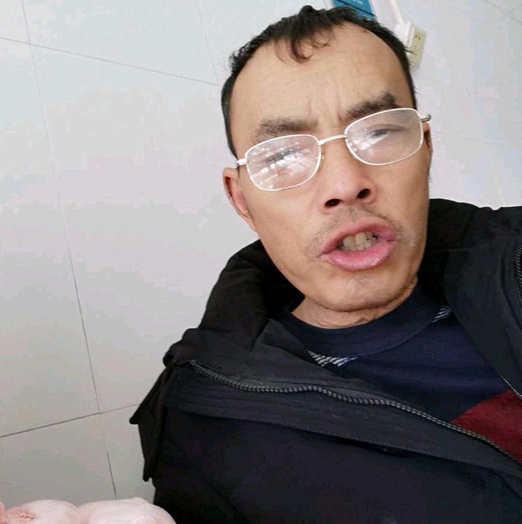 单身回眸情话的照片