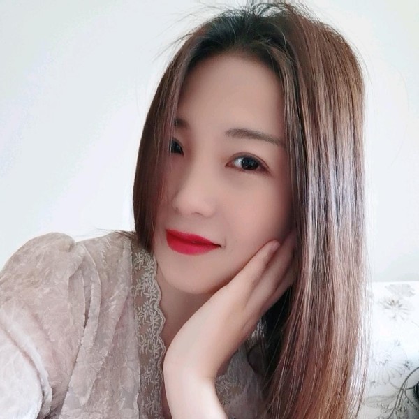 桥边姑娘慕慕的照片