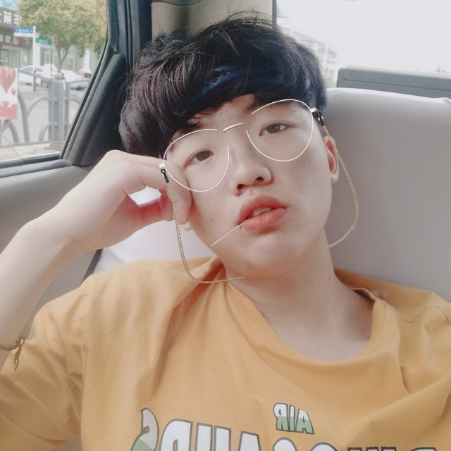 先  生的照片