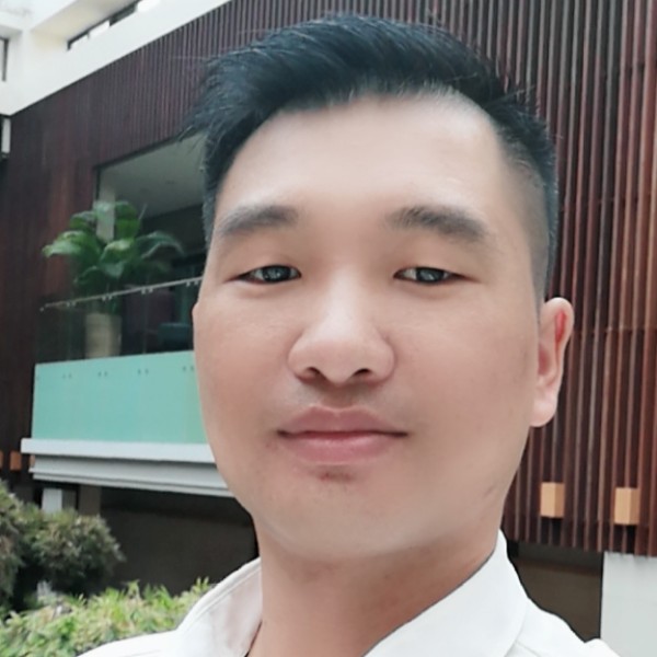 罗弘锦的照片