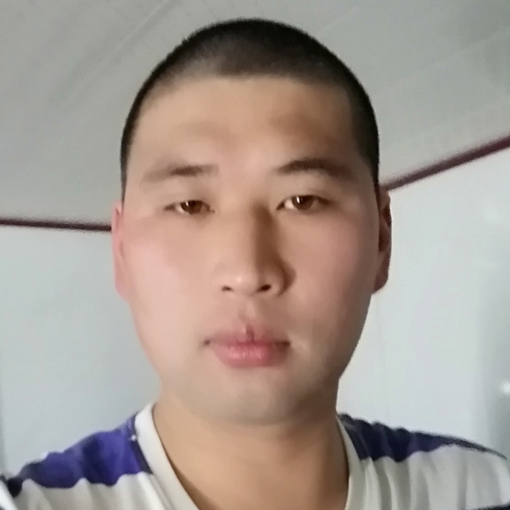 碧影健壮的照片