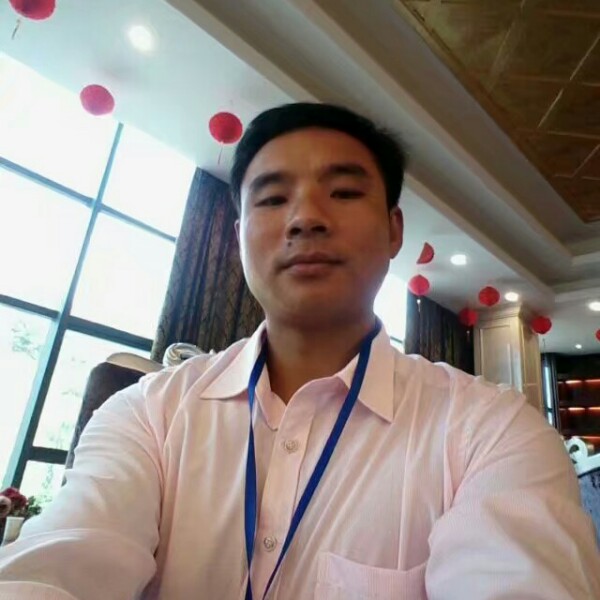 唇彩拾忆内向的照片