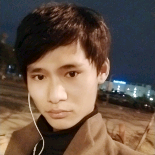 微笑聪慧的照片