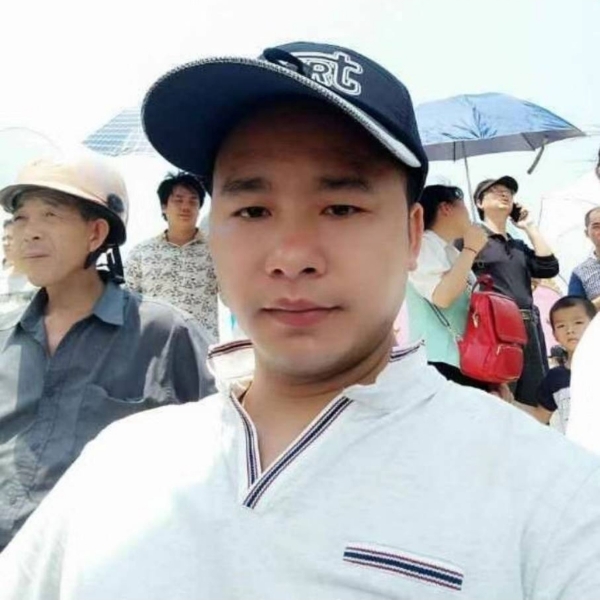 斯文大白.的照片