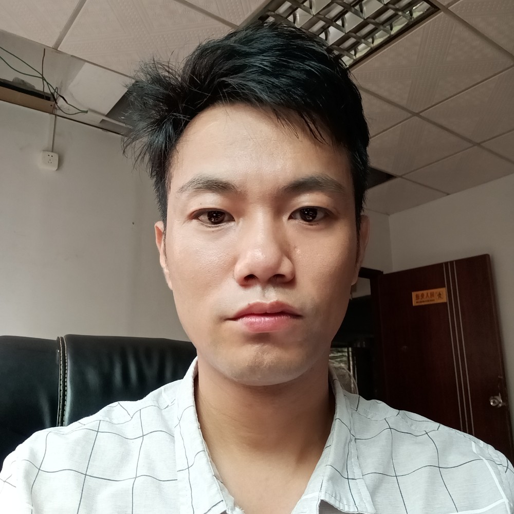 24号男嘉宾的照片