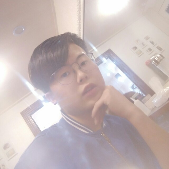 英俊潇洒美男子的照片