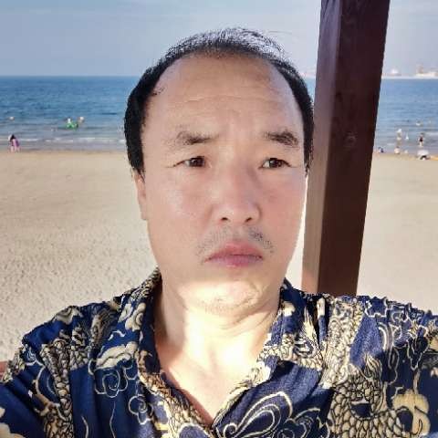 友好苦恋手机的照片