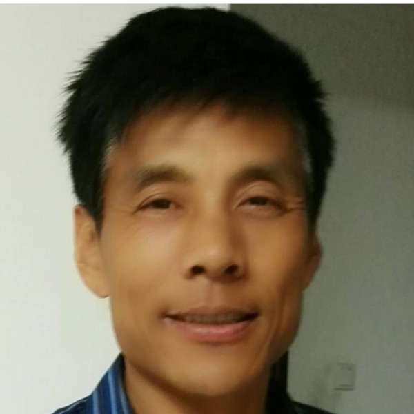 环保志愿者的照片