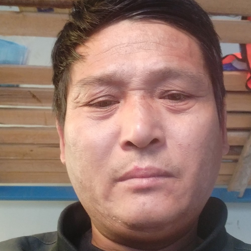 白云就结实的照片