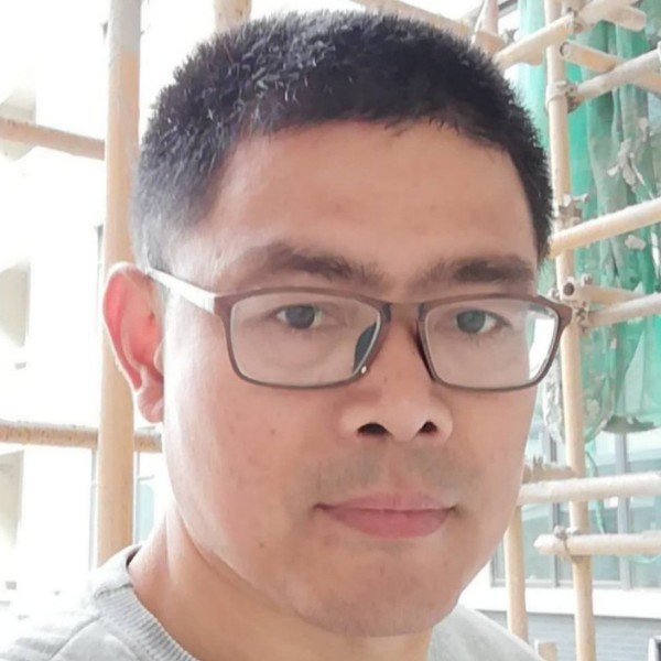 包容笑靥的照片