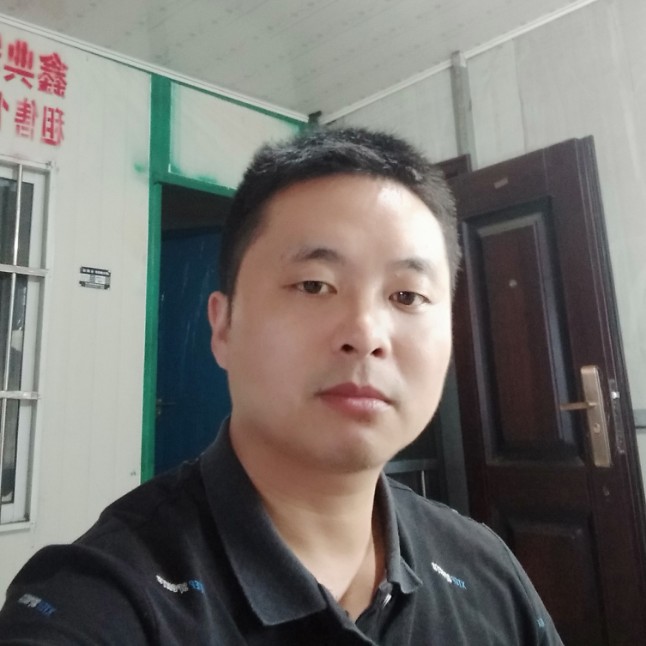 雷海庆的照片