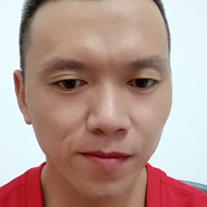 踏实邂逅黑猫的照片