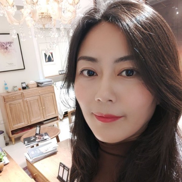 本女衣为悦己者容的照片
