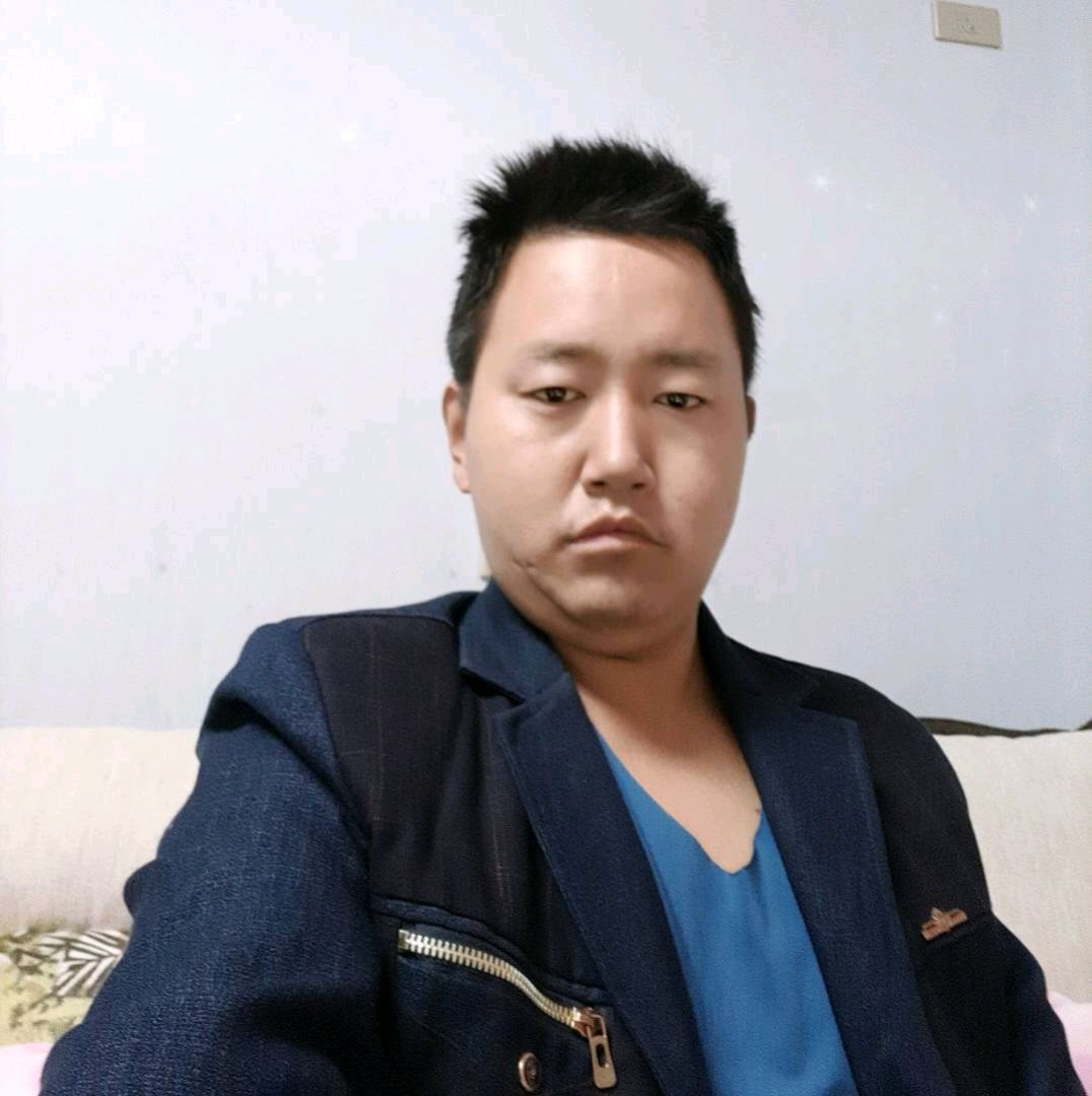 皮带方暴躁的照片