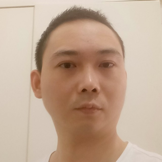 睡觉不关灯的照片