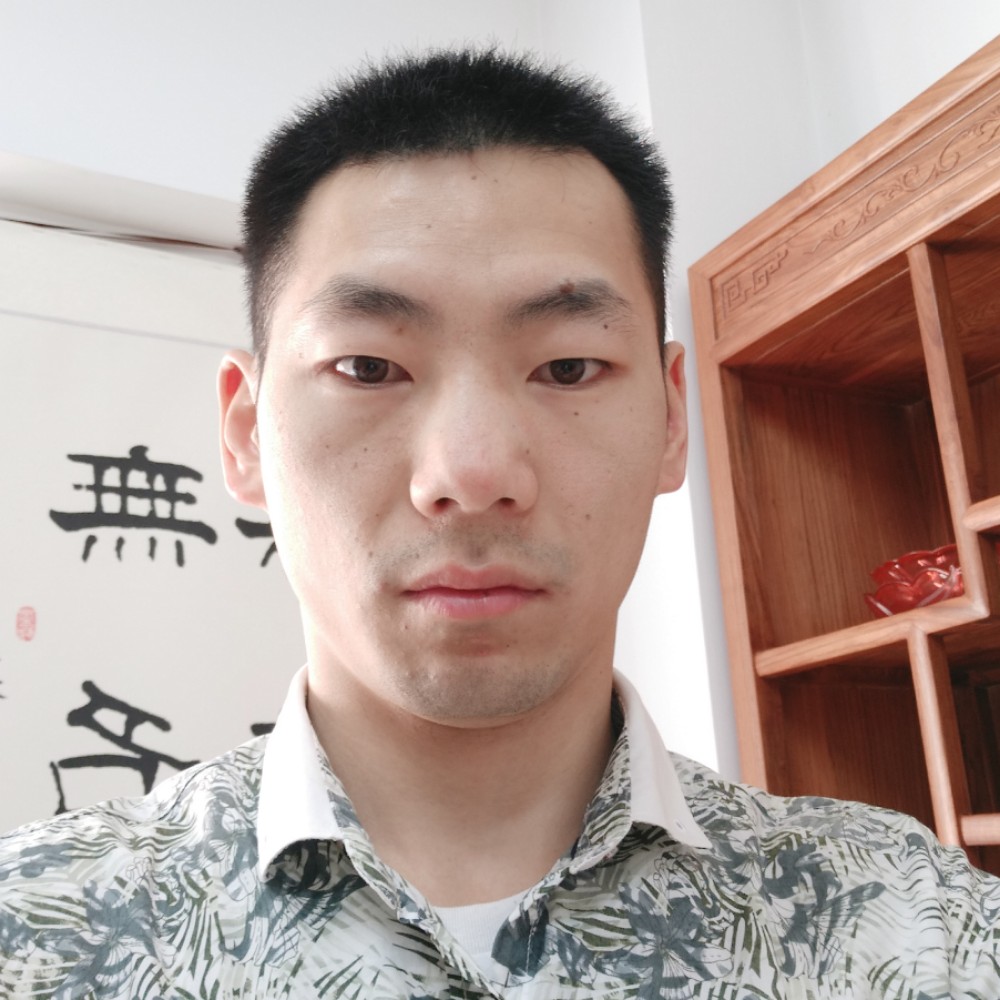 愿俊逸的照片