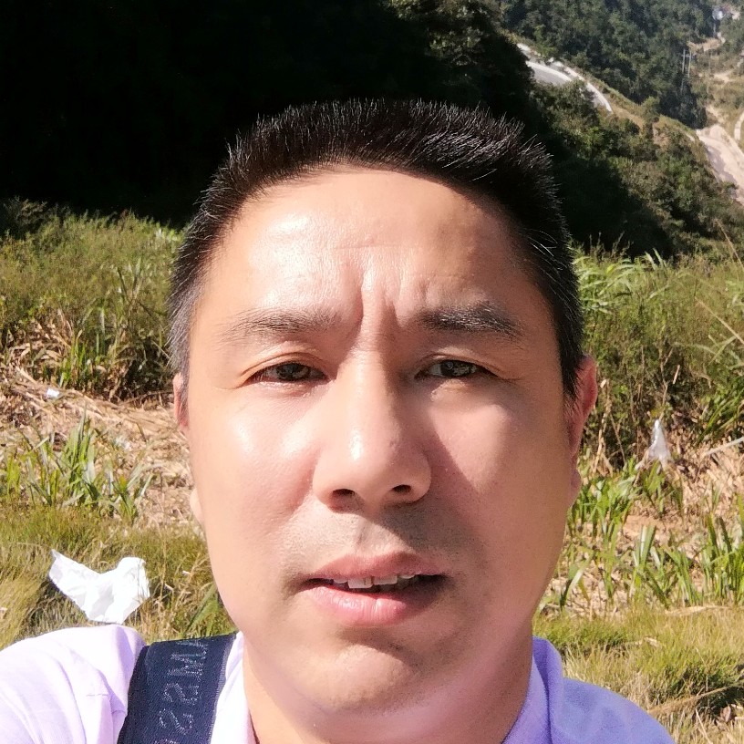 错落漫步天空的照片