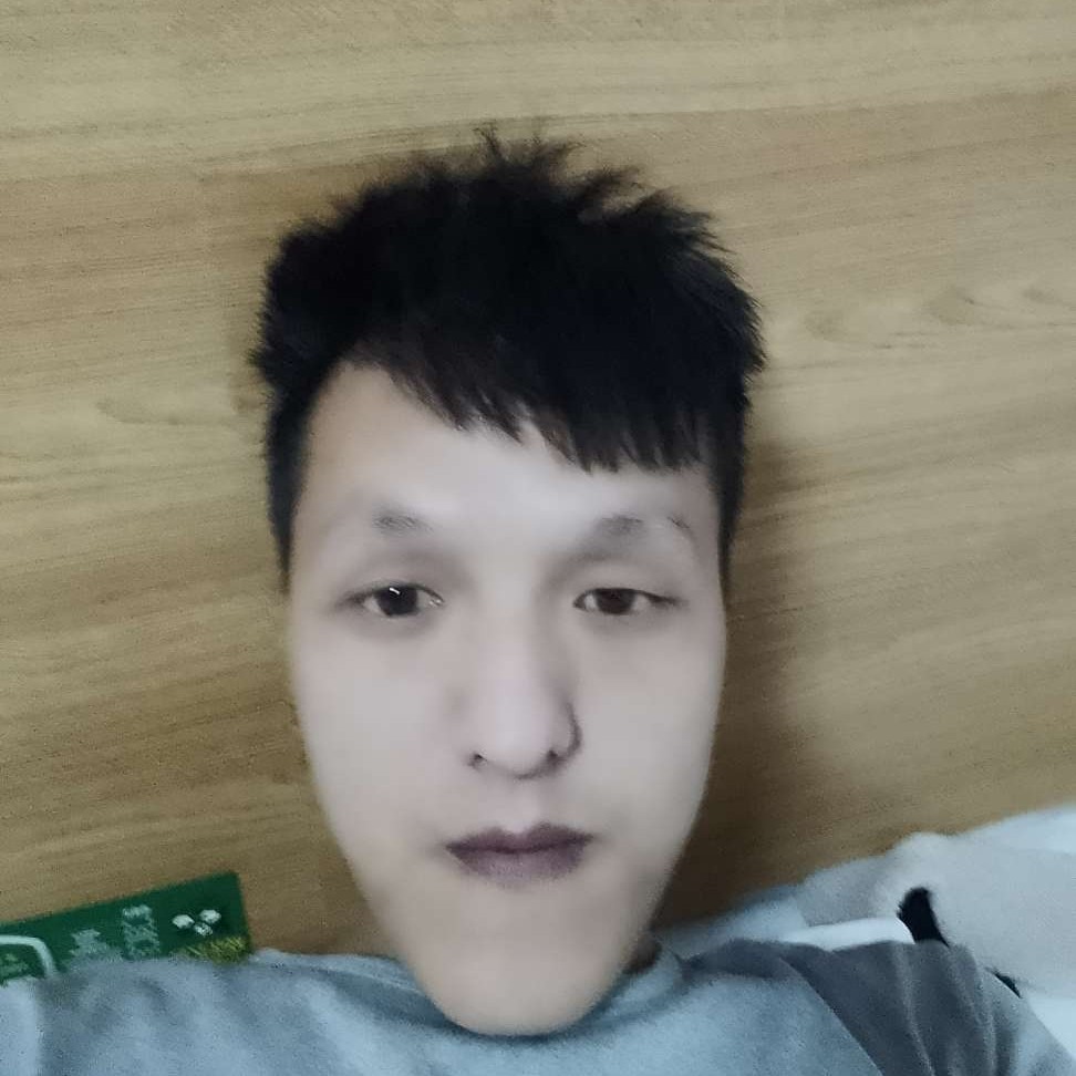 微笑向瑞雪的照片