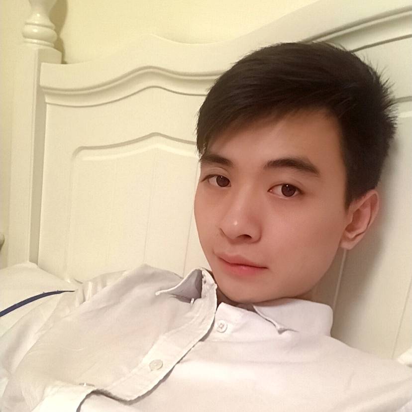 饱满身影的照片