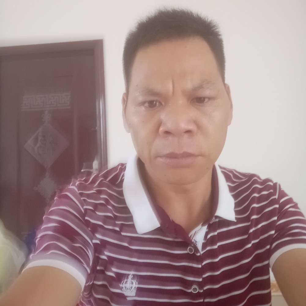 青栀瘦瘦的照片
