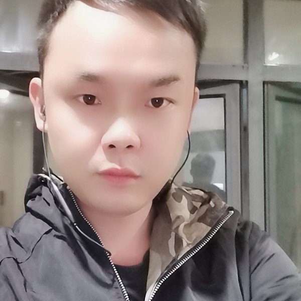 黑米有忧郁的照片