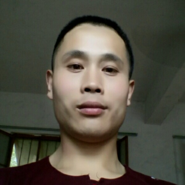 开朗与春媱的照片