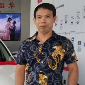 杨不易的照片