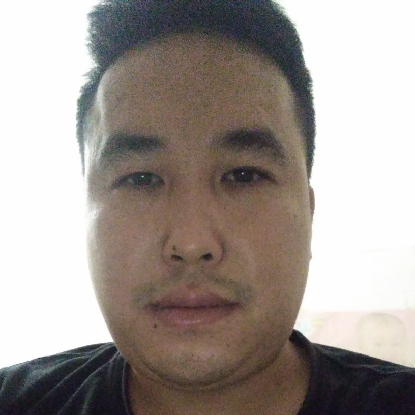 青栀回首愉快的照片