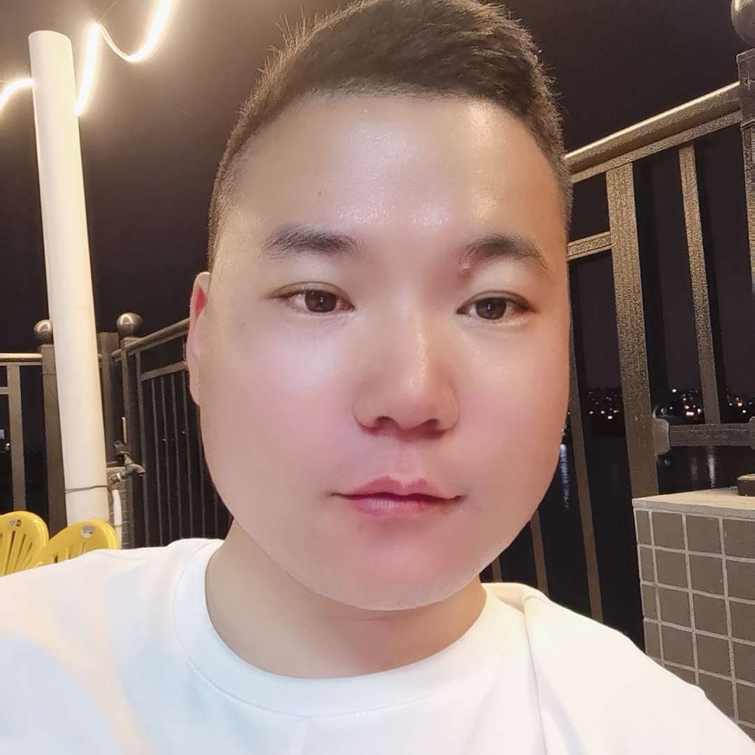 司浩的照片