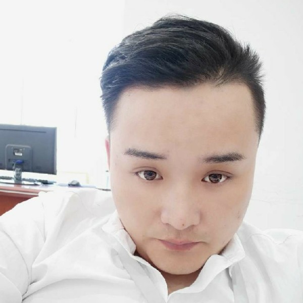 酒笙清栀周的照片