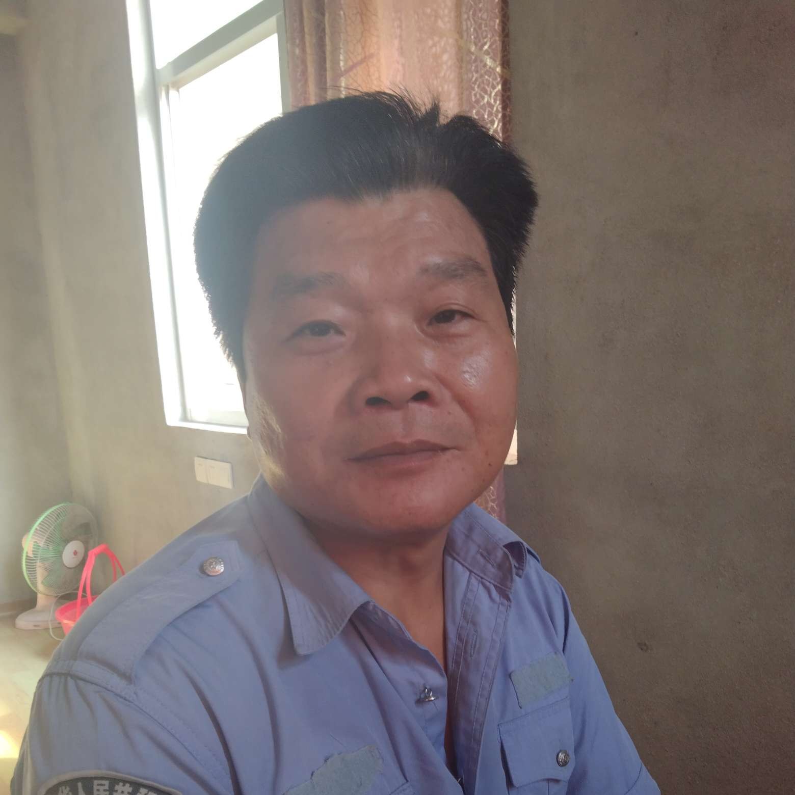 王明英、的照片