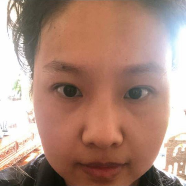 语焉闺蜜的照片