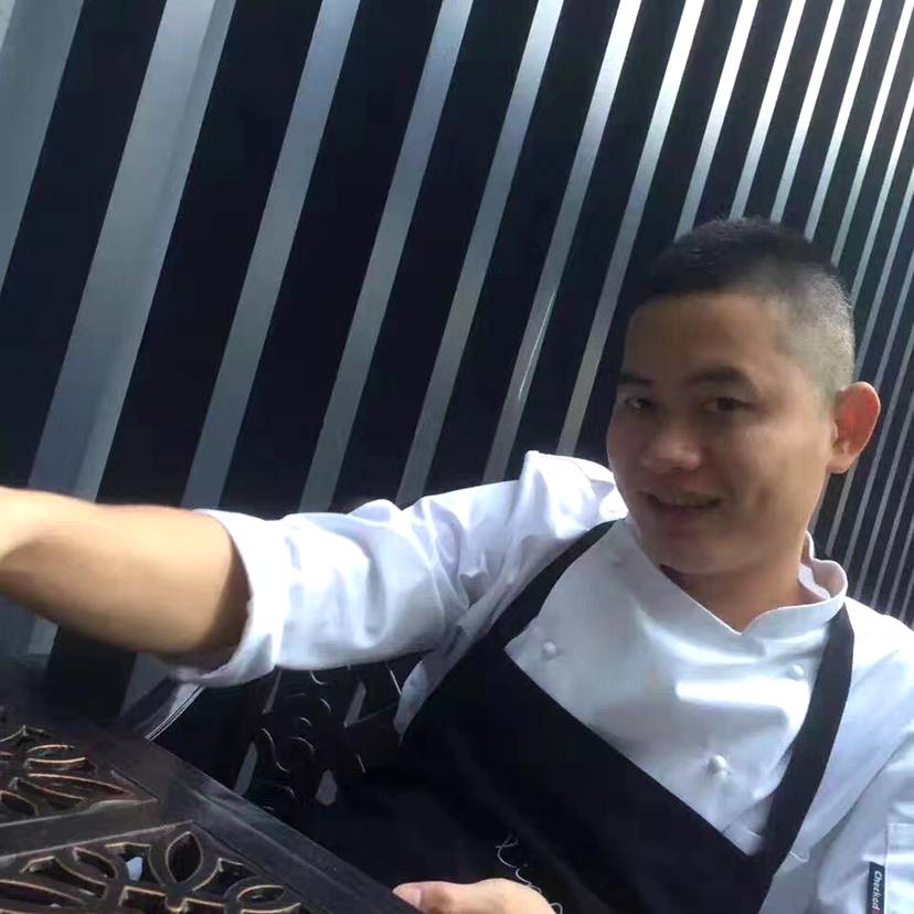 蘩藜无奈的照片