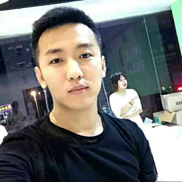 母鸡虚拟的照片