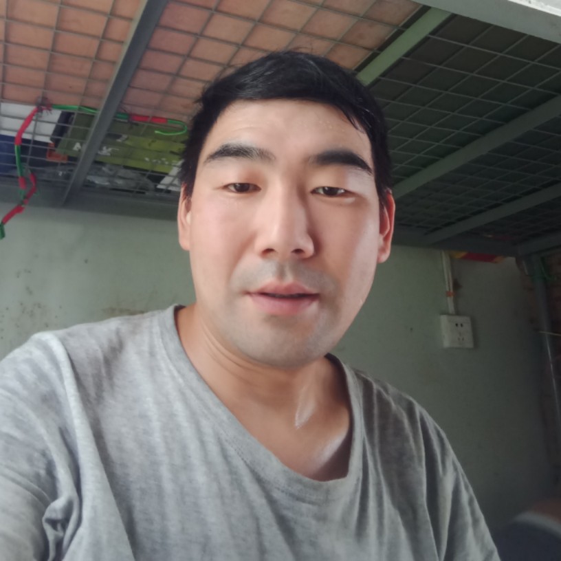 无聊拿信封的照片