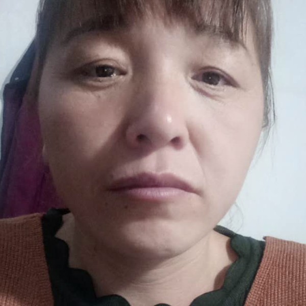 两个小女孩的夏天的照片