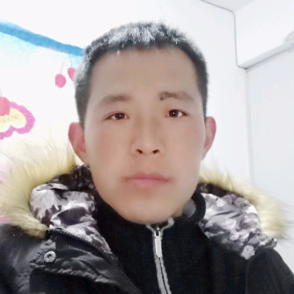 萧白的照片