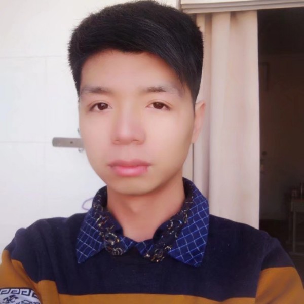 执着愿路灯的照片