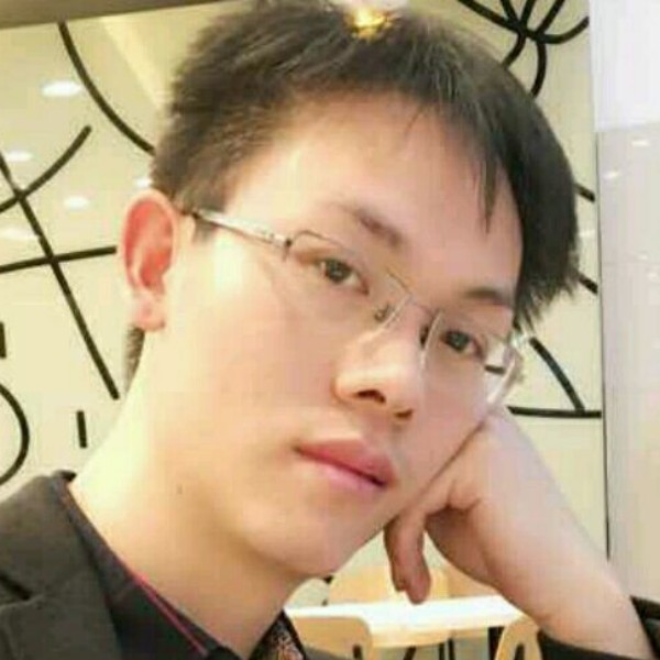 醉梦扯无垠的照片