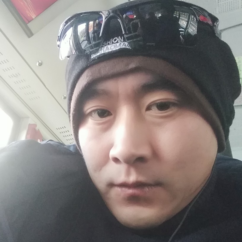 乌拉诺斯的照片