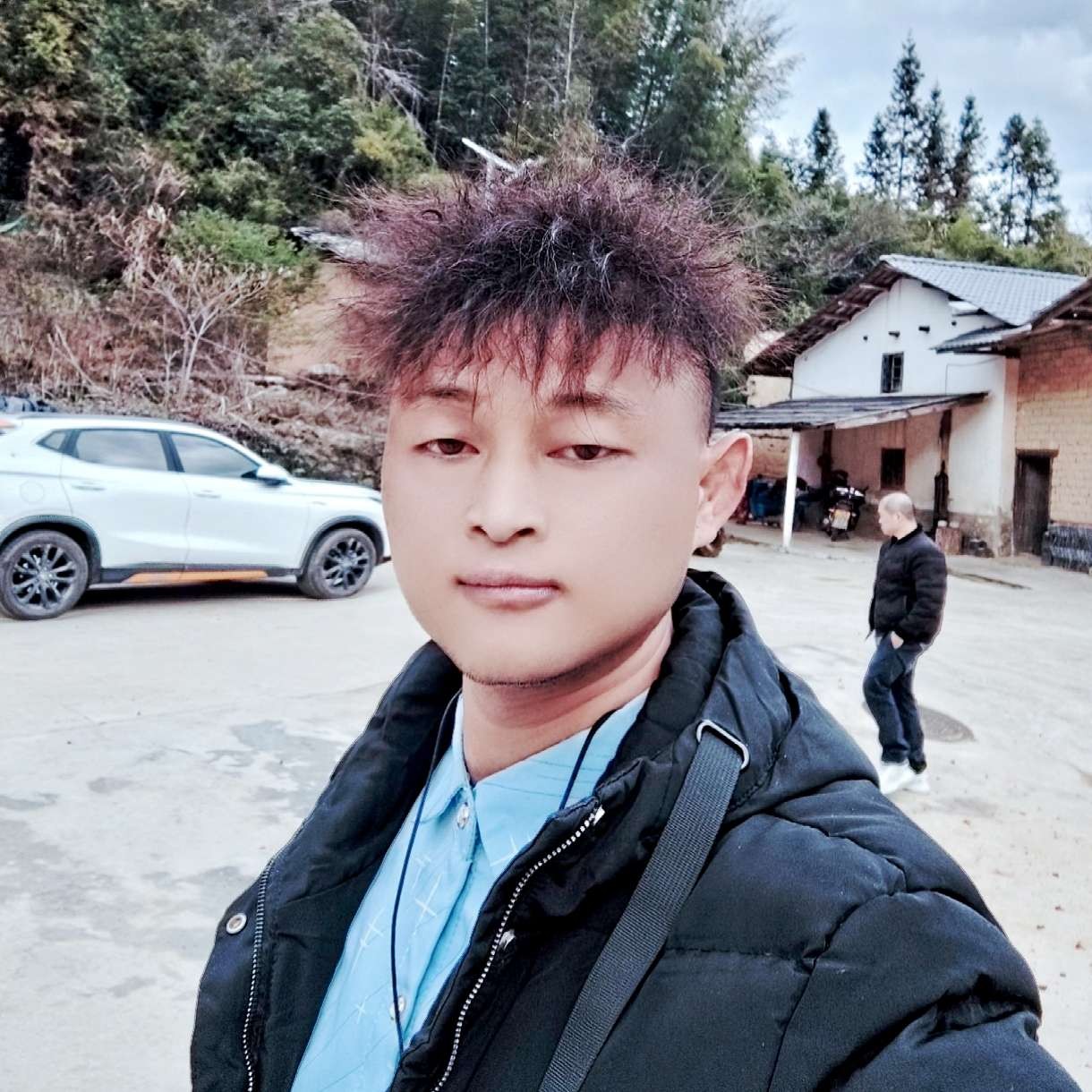 缘分挽手陶醉的照片
